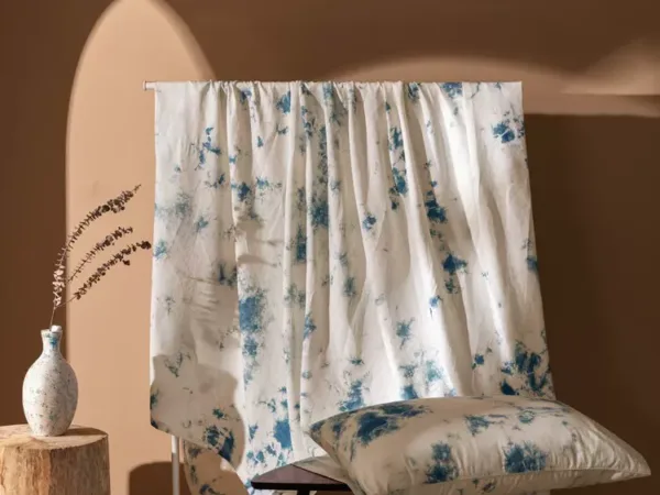 Handmade indigo plant cloud dyeing cotton and linen four-piece set in 100% grade 6a mulberry silk with hand-rolled edges