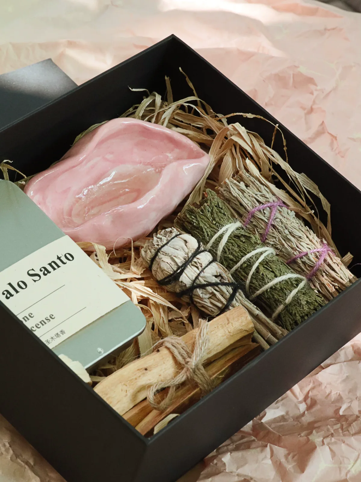 Pink vessel aromatherapy set