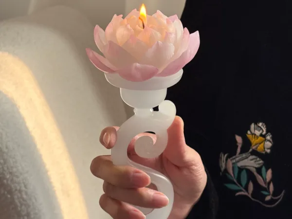 Lotus handmade scented candle