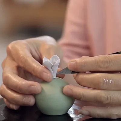 Porcelain flower diffuser stone