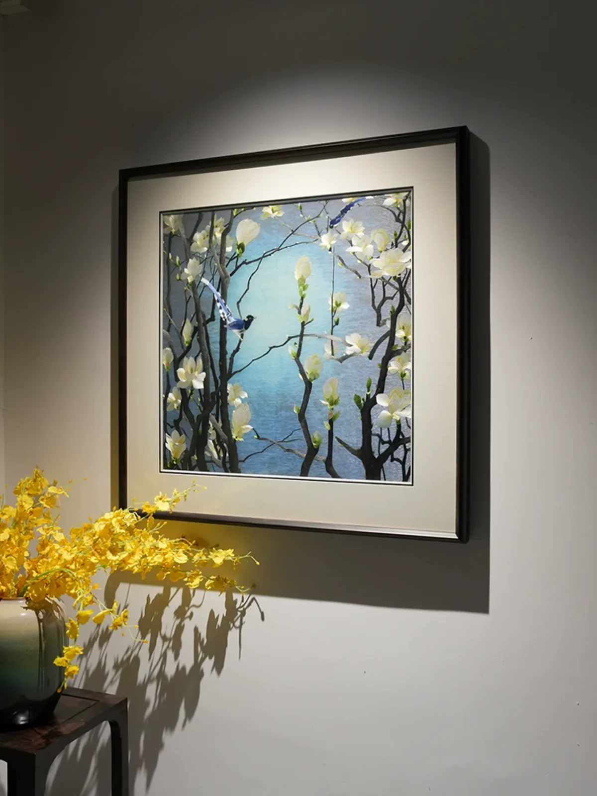 Silk and Needle — Discovering Su Embroidery 4 Detailed view of embroidery stitches and tonal transitions