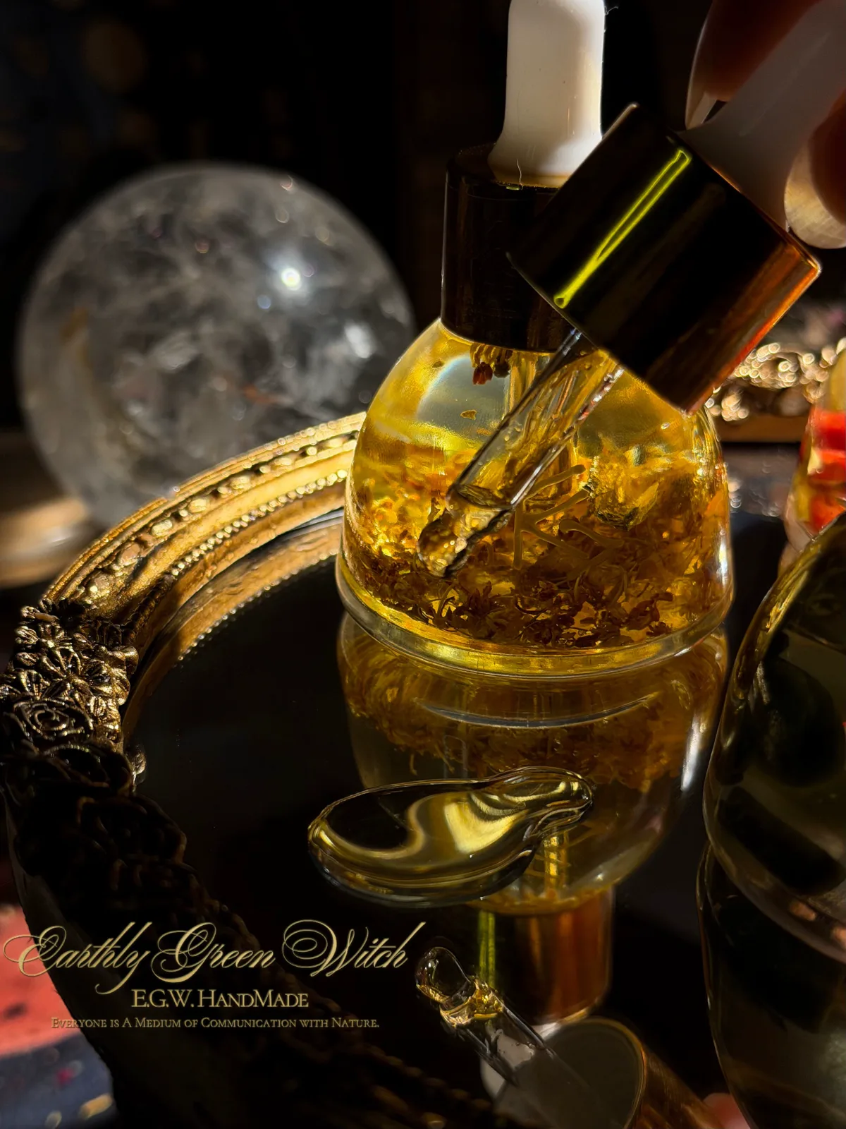 Herbal Infused Oil (with Natural Crystal Blocks)