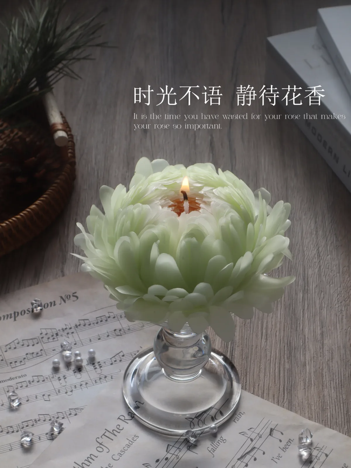 Peony flower type scented candle