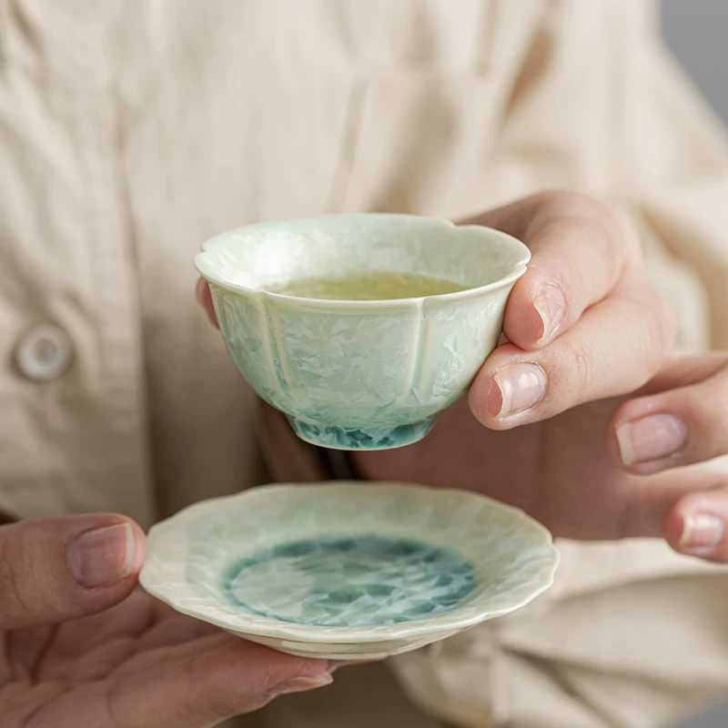Green and yellow gradient crystal glaze teacup