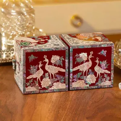 YH009 Jewelry Box Peacock