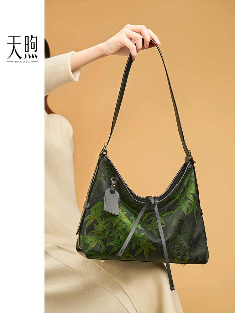 fragrant cloud yarn hand-tote crossbody bag