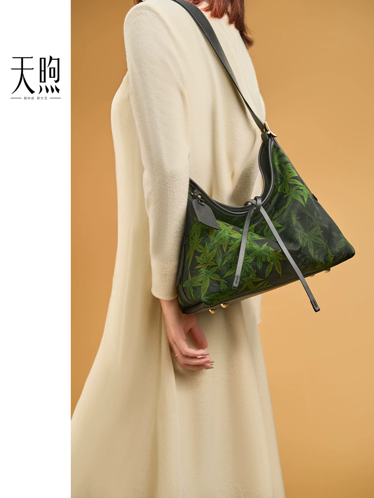 fragrant cloud yarn hand-tote crossbody bag