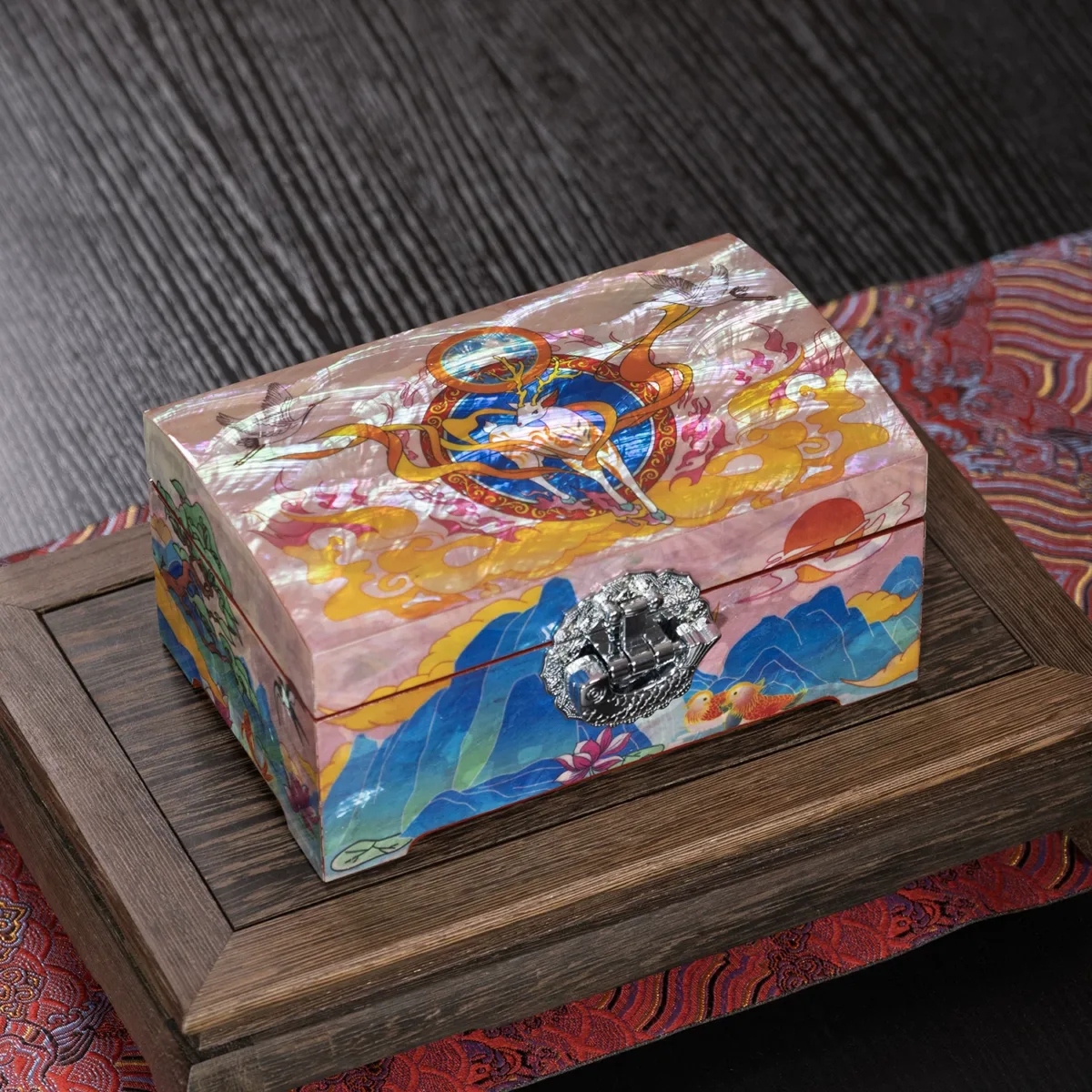 QD001 Screw Jewelry Box