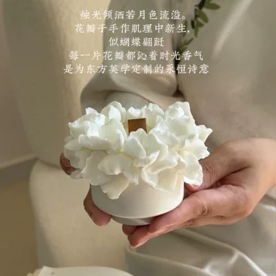 Flowers scented candles