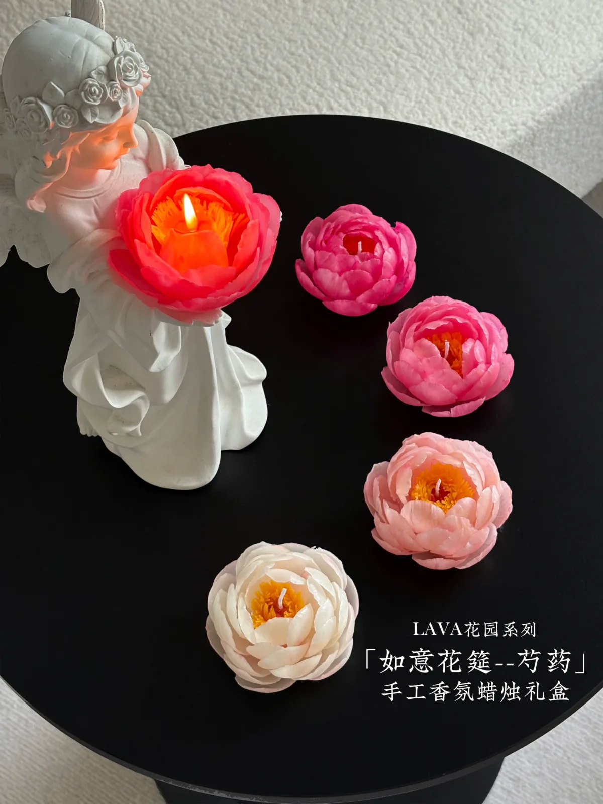 Sunset coral hand-pinched flowers scented candle gift box