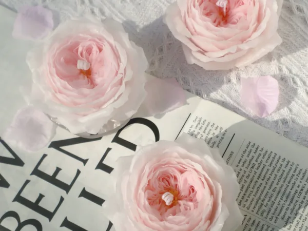 Austin rose scented candle