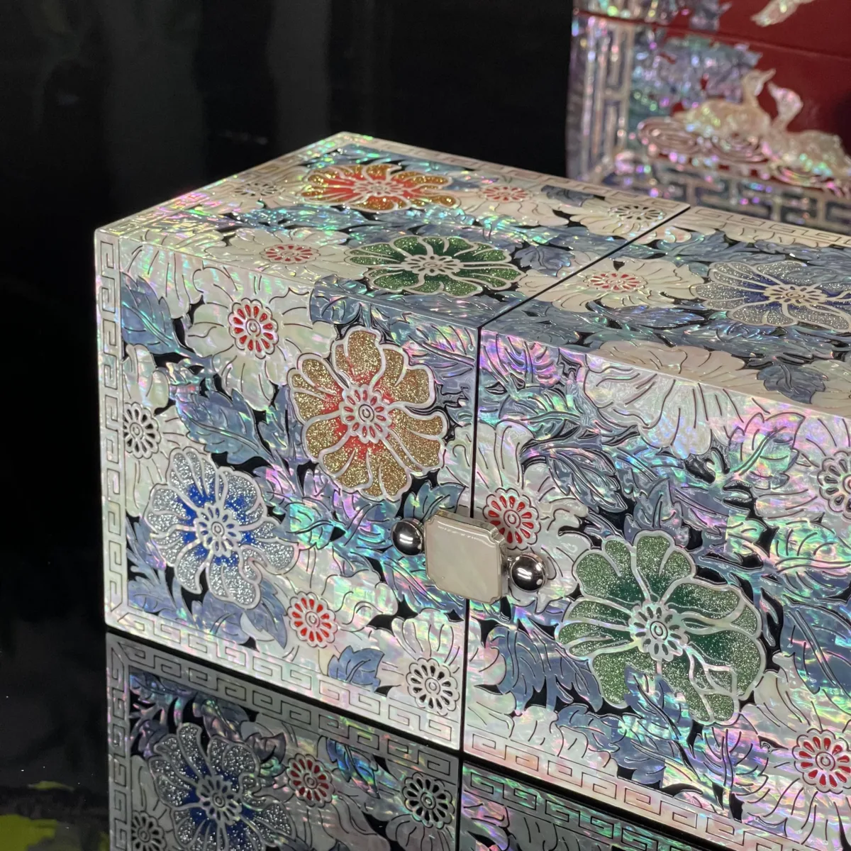 BK151 Lacquerware jewelry box