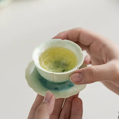 Green and yellow gradient crystal glaze teacup