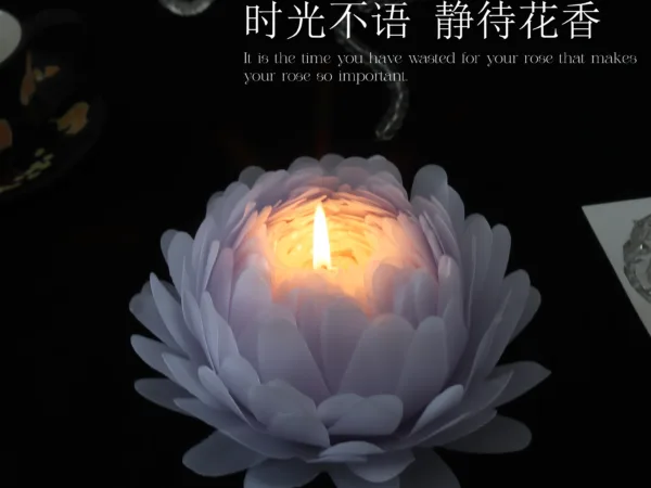 Purple peony scented candle