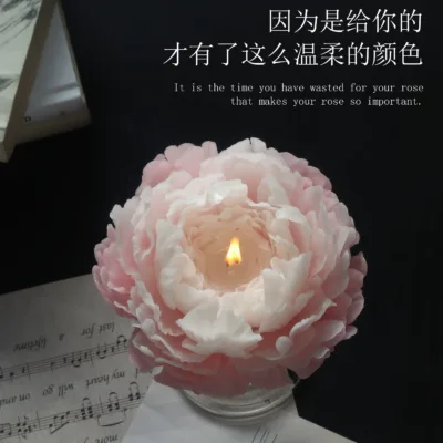 Artisan Peony Sculpted Scented Candle Gift Set close-up highlighting ebony agarwood details