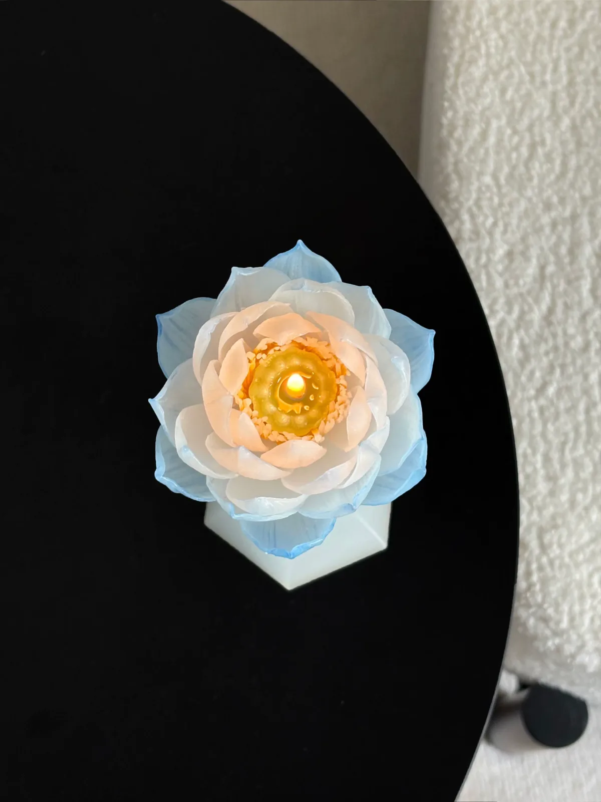 Lotus handmade scented candle