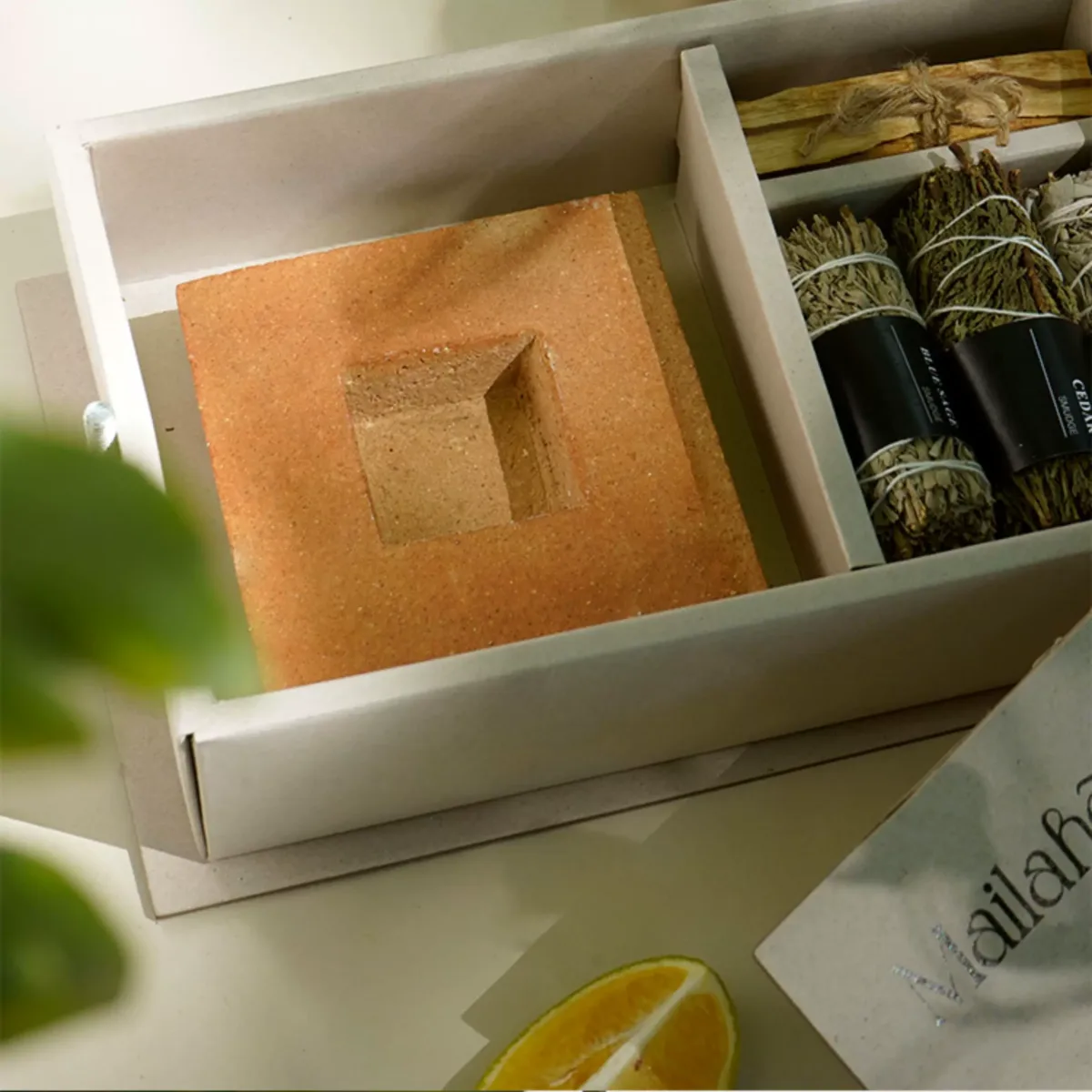 Natural plants aromatherapy set gift box opened for use