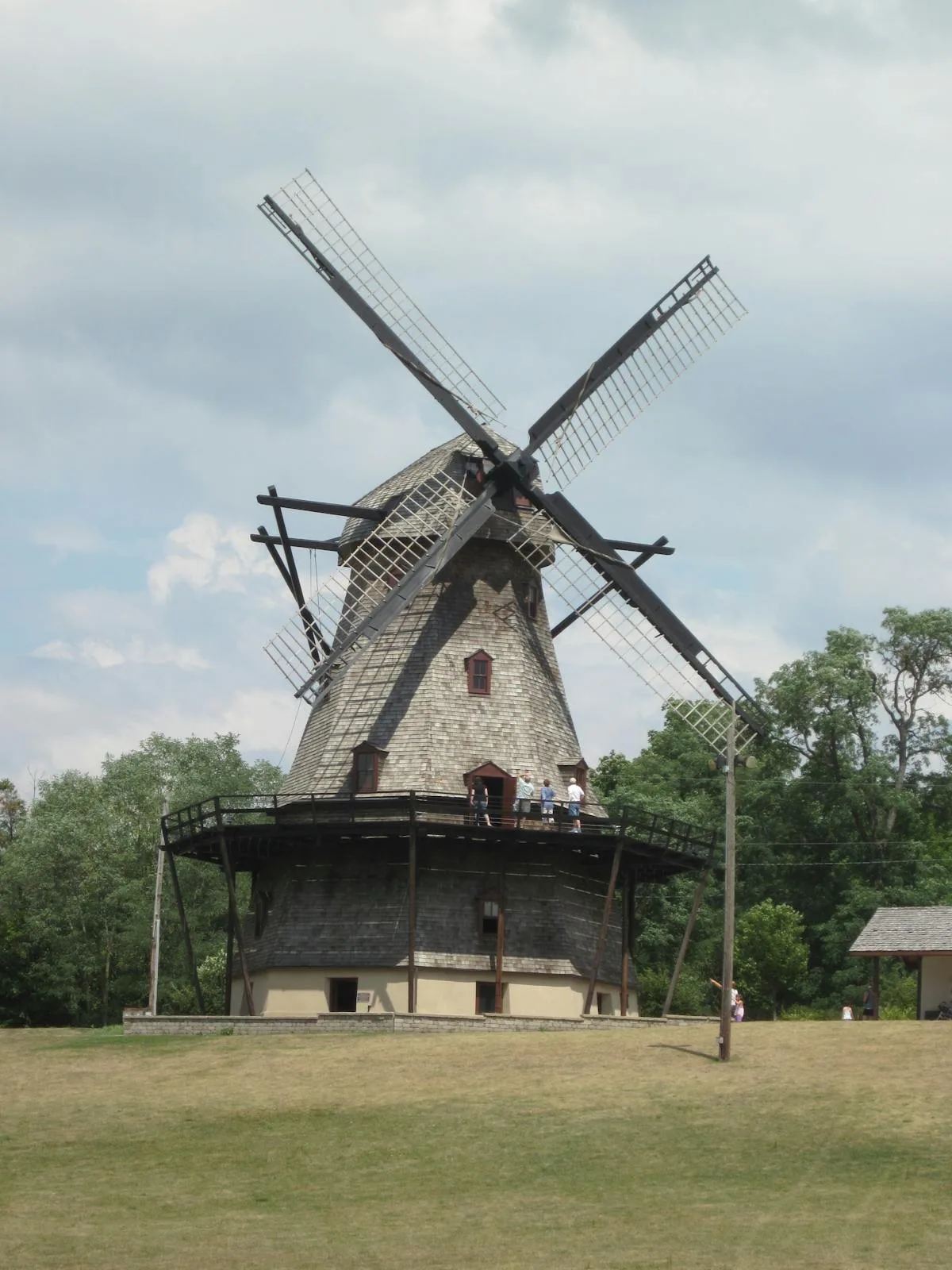 Is Your Enamel Jewellery Actually Glass? 4 Artisan jewellery making — enamel and metalwork detail