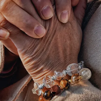 Citrine essential oil crystal bracelet for abundance rituals with injection-based aromatherapy design