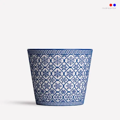 Snowflake Relief Ceramic Coffee Mug - handcrafted ceramic coffee mug by Ginkgoods